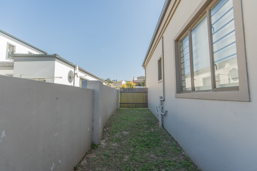To Let 3 Bedroom Property for Rent in Lovemore Heights Estate Eastern Cape